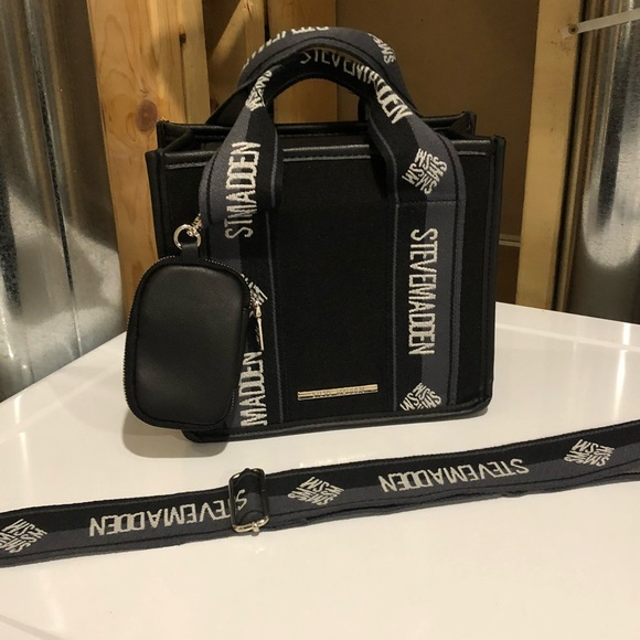 Steve Madden Handbags - Steve Madden Purse